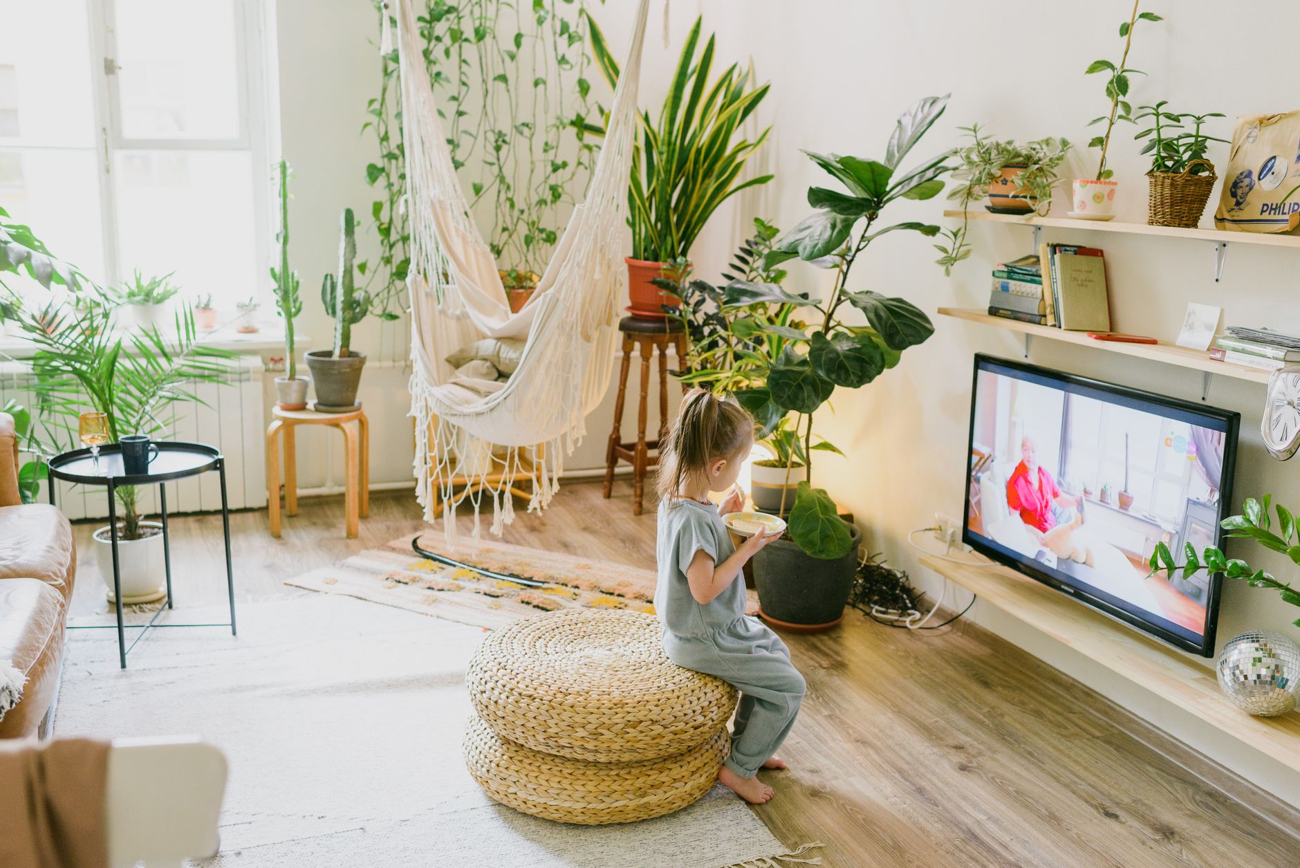 Child-friendly modern family living room layout
